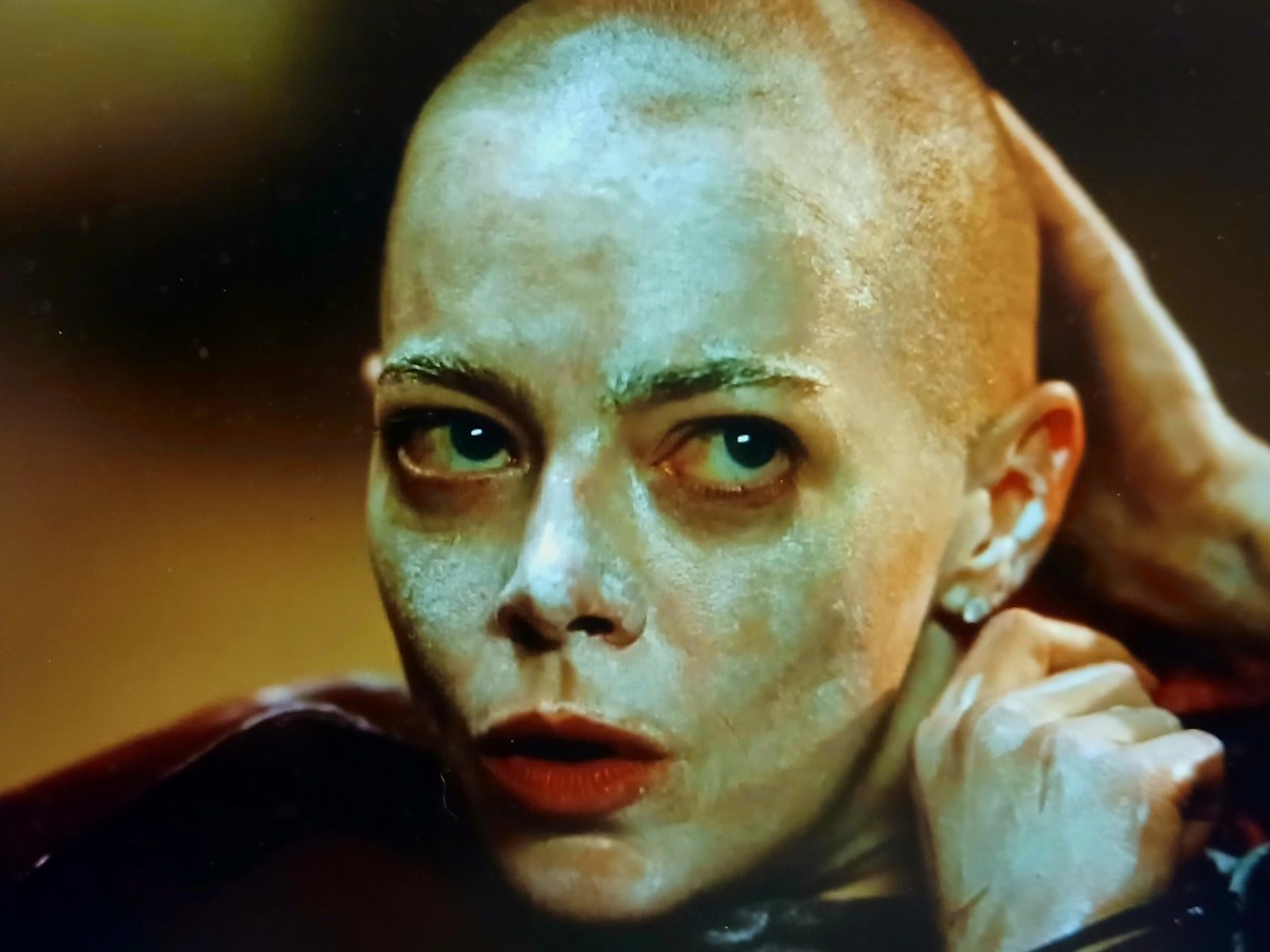 Bugonia. Derecho a la frivolidad